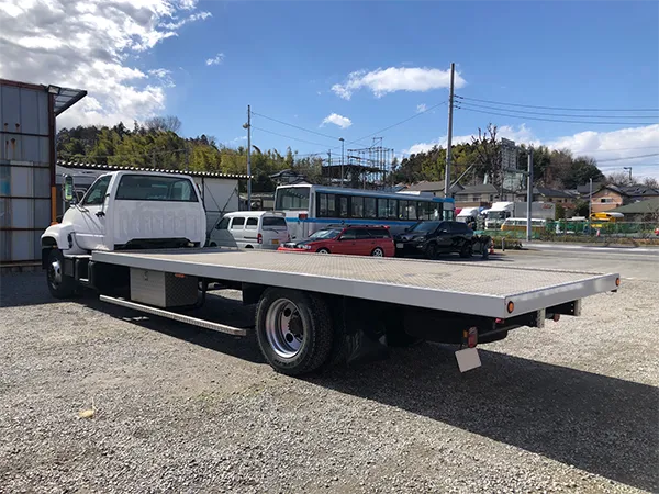 スケルトントラック